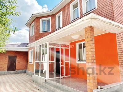 Отдельный дом · 6 комнат · 450 м² · 20 сот., Казыбек би 23 за 1.5 млн 〒 в Косшы