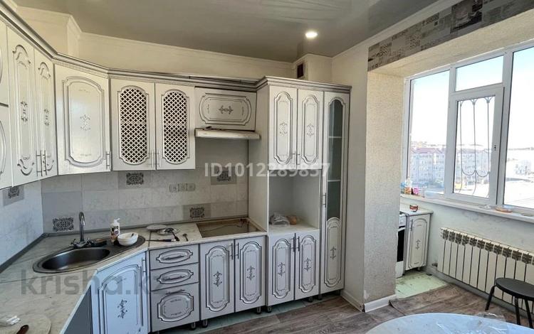 2-комнатная квартира · 72 м² · 6/6 этаж, 32В мкр 6 за 17 млн ₸ в Актау — фото 2