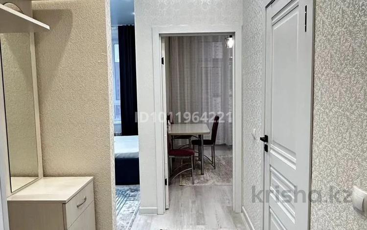 1-комнатная квартира · 40 м² · 7/10 этаж, ул. Кайыма Мухамедханова 12 за 16 000 ₸ в Астане, Есильский р-н — фото 2