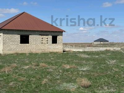 Дача · 4 комнаты · 121 м² · 10 сот., Береке (Память Ильича) за 5.5 млн 〒 в Атырау