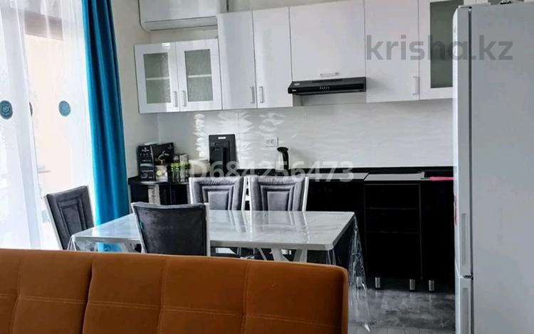 2-комнатная квартира · 60 м² · 3/3 этаж, Батырбекова 4/3 — Драмтеатр за 12 000 〒 в Туркестане — фото 2