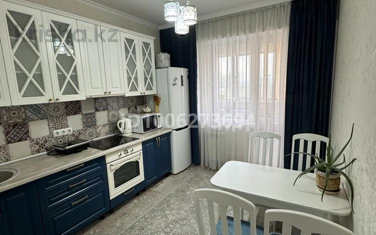 1-бөлмелі пәтер · 47 м² · 10/12 қабат, Егизбаева 7/10, бағасы: 300 000 ₸ в Алматы, Бостандыкский р-н — фото 2