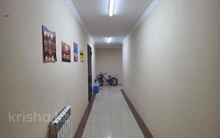1-бөлмелі пәтер · 45.3 м² · 1/9 қабат, Нұрсая ш/а., Абулхаир хана 70/2, бағасы: 21 млн ₸ в Атырау, мкр Нурсая — фото 2