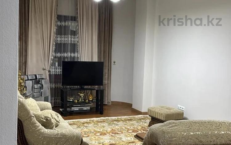 4-комнатная квартира · 145 м² · 6/7 этаж, Фурманова 111 за 750 000 ₸ в Алматы, Медеуский р-н — фото 2