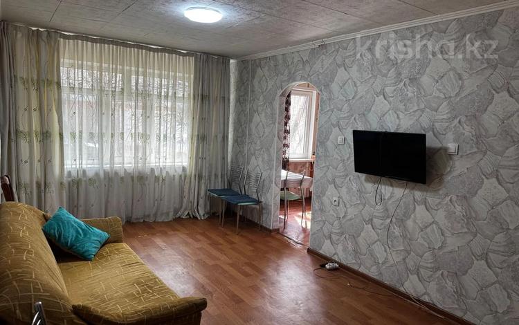 2-комнатная квартира · 43 м² · 1/4 этаж, мкр №10 20 за 250 000 ₸ в Алматы, Ауэзовский р-н — фото 2