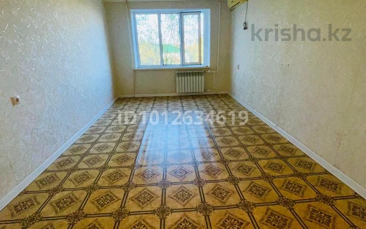 2-бөлмелі пәтер · 44.1 м² · 3/5 қабат, мкр Шанхай, Рыскулова 16 — Рыскулова, бағасы: 13 млн ₸ в Актобе — фото 2