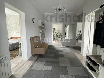 Жеке үй · 3 бөлме · 100 м² · 6 сот., Кошкарбаева, бағасы: 49.9 млн ₸ в Туздыбастау (Калинино)