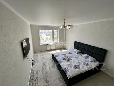 2-комнатная квартира · 77 м² · 3/9 этаж, мкр Сары Арка 58 — Площадь Исатая и Махамбета за 15 000 〒 в Атырау