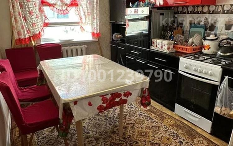 Отдельный дом · 3 комнаты · 90 м² · 8 сот., Вишневая 242 — За Коянды 6 км по Павлодарской трассе . Дом возле трассы за 10 млн 〒 в Астане, р-н Байконур — фото 2