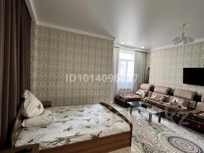 1-бөлмелі пәтер · 50 м² · 2/14 қабат, 16-ш/а. 67, бағасы: 15 000 ₸ в Актау, 16-й мкр 