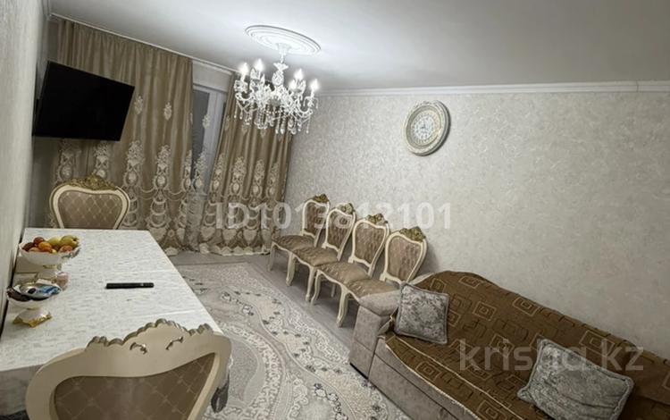 3-комнатная квартира · 64 м² · 4/5 этаж, Ларина 7 за 18 млн ₸ в Уральске — фото 2