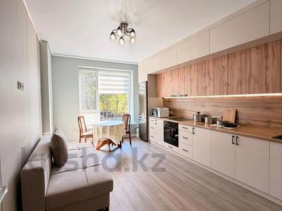 2-бөлмелі пәтер · 50 м² · 3/16 қабат, Каныша Сатпаева 90/55Б, бағасы: 350 000 ₸ в Алматы, Бостандыкский р-н