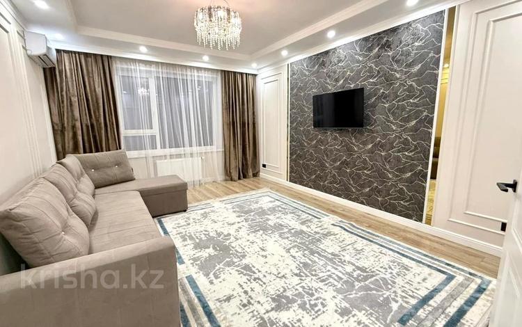 2-комнатная квартира · 75 м² · 12/17 этаж, Гагарина 245 к3 320 за 36 000 ₸ в Алматы, Бостандыкский р-н — фото 5