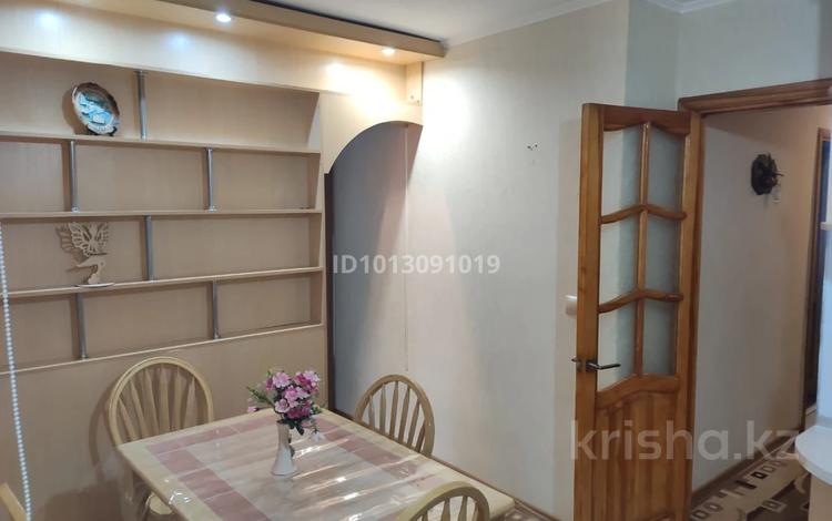 2-бөлмелі пәтер · 45 м² · 1/4 қабат, мкр Самал-3 274 — Хаджимукана -Назарбаева, бағасы: 300 000 ₸ в Алматы, Медеуский р-н — фото 2