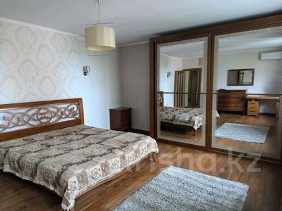 3-бөлмелі пәтер · 130 м² · 6/9 қабат, мкр Самал-2 17 — Мендикулова, бағасы: 500 000 〒 в Алматы, Медеуский р-н