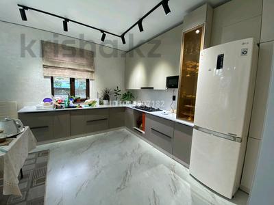 Отдельный дом · 4 комнаты · 190 м² · 6 сот., мкр Северо-Западный, Кудерина 41 — Сыртанова Курманова за 39.5 млн ₸ в Талдыкоргане