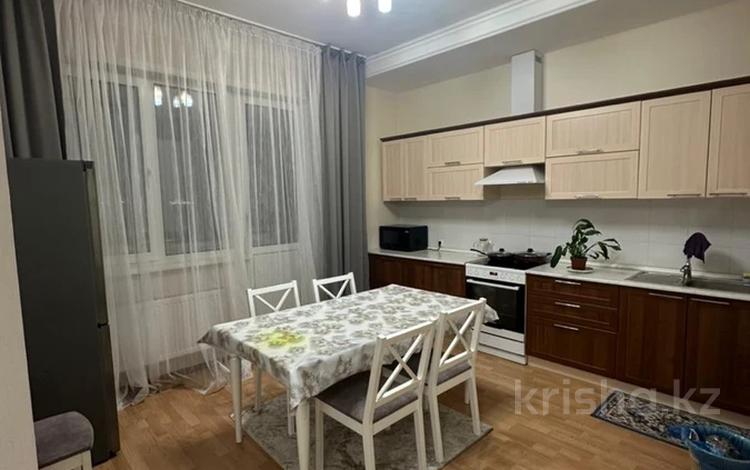 4-комнатная квартира · 110 м² · 13/15 этаж, Мангилик Ел за 800 000 ₸ в Астане, Есильский р-н — фото 2