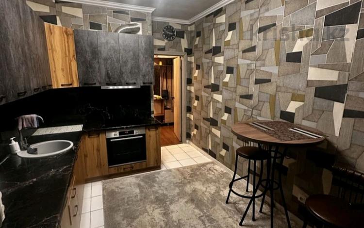 2-бөлмелі пәтер · 60 м² · 9/9 қабат, Дарабоз 10, бағасы: 300 000 ₸ в Алматы, Алатауский р-н — фото 2