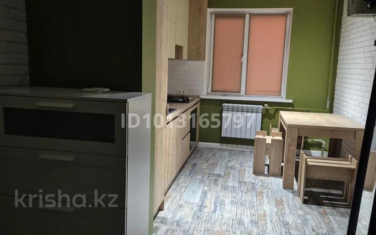 1-комнатная квартира · 41 м² · 6/9 этаж, мкр Таугуль-1 за 250 000 ₸ в Алматы, Ауэзовский р-н — фото 2