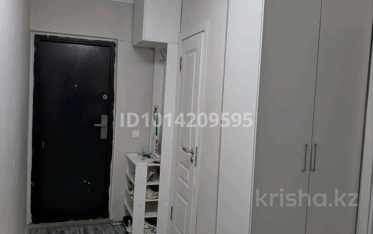 2-комнатная квартира · 54 м² · 2/5 этаж, мкр Аксай-3Б — На улице Яссауи за 300 000 ₸ в Алматы, Ауэзовский р-н — фото 2