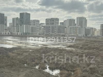 4-комнатная квартира · 122.2 м² · 4/12 этаж, Сыганак 28 за 75 млн ₸ в Астане, Нура р-н