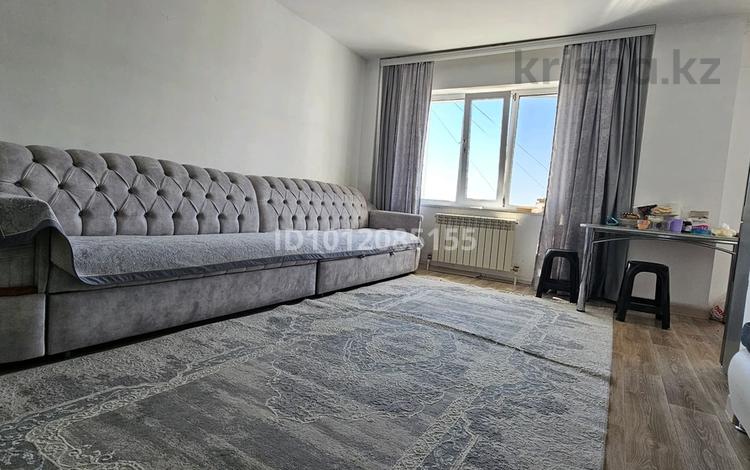 2-комнатная квартира · 53.1 м² · 25/25 этаж, Микрорайон Байкена Ашимова 28 — Областной суд, прокуратура за 18.5 млн ₸ в Караганде, Казыбек би р-н — фото 2