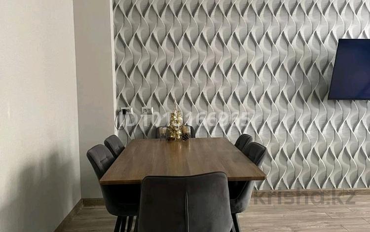 3-бөлмелі пәтер · 90 м², 17-шағынаудан 27, бағасы: 300 000 ₸ в Шымкенте, Аль-Фарабийский р-н — фото 2