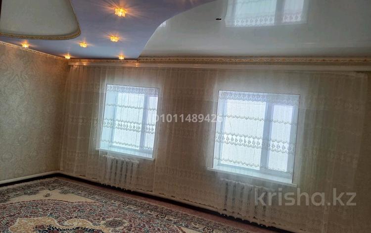 Часть дома · 4 комнаты · 100 м² · 8 сот., Октябрьская 18 за 9.8 млн ₸ в Алге — фото 2