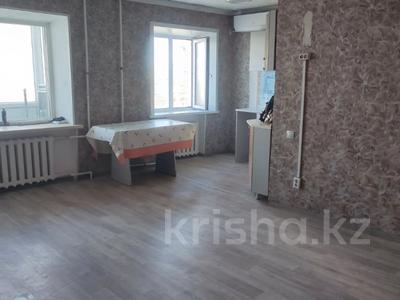 3-комнатная квартира · 64 м² · 2/4 этаж, Абая 30 за 7.2 млн 〒 в Курчатове