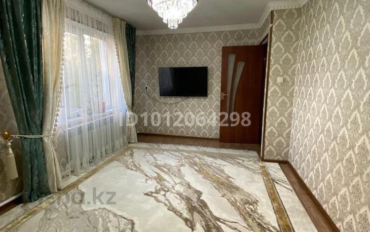 2-бөлмелі пәтер · 41.4 м² · 2/2 қабат, Әл фараби 8/8 — Мерей маркетке қарама-қарсы 2 этажды дом, бағасы: 9.5 млн ₸ в Арыси — фото 2