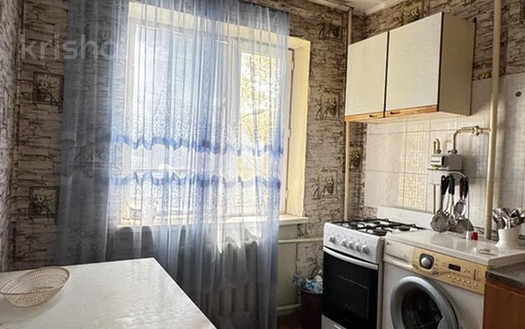 2-комнатная квартира · 45.4 м² · 2/5 этаж, мкр. Акбулак 11 за 11 млн ₸ в Таразе — фото 2