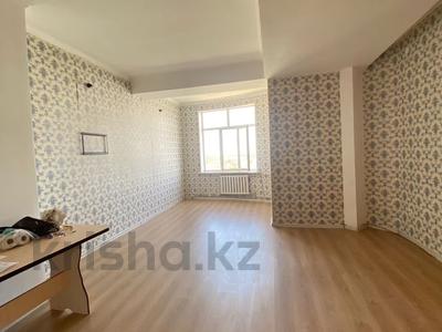 3-комнатная квартира, 85.4 м², 7/7 этаж, Атшабар 17/1 за 28 млн 〒 в Таразе