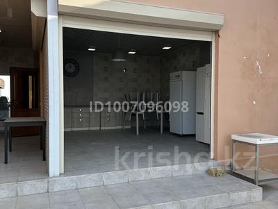 Свободное назначение · 300 м² за 300 000 〒 в Актау, мкр Приморский