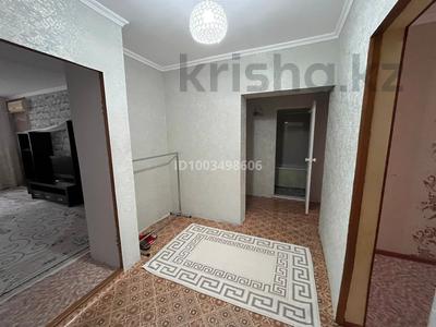 3-комнатная квартира · 68.5 м² · 1/2 этаж, мкр Геолог, Аккулова 42 за 15 млн 〒 в Атырау