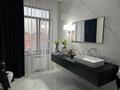 Отдельный дом · 4 комнаты · 400 м² · 16 сот., мкр 12 за 2 млн 〒 в Актобе — фото 2