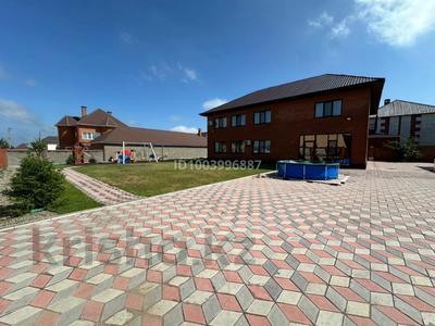 Отдельный дом · 9 комнат · 330 м² · 14 сот., Плахуты 68 за 300 млн 〒 в Усть-Каменогорске