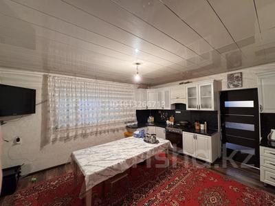 Жеке үй · 4 бөлме · 172 м² · 2000 жүзд., Атамекен 28, бағасы: 15 млн ₸ в Кызылтобе