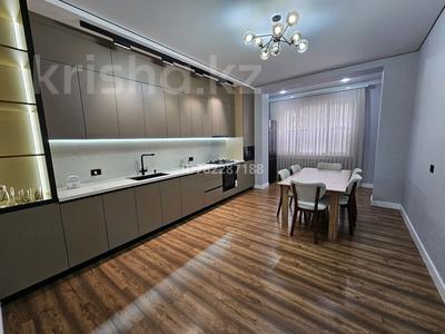 3-комнатная квартира · 130 м² · 1/7 этаж, 20-й мкр 16-17 — Возле Арки за 58 млн 〒 в Актау