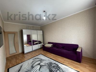 2-комнатная квартира · 55 м² · 5/9 этаж, мкр Аксай-3 5 — Толе би Момышулы за 37 млн ₸ в Алматы, Ауэзовский р-н