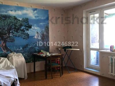 3-комнатная квартира · 63 м² · 5/5 этаж, мкр Юго-Восток, мкр Юго-Восток, мкр Гульдер 1 5 за 19 млн ₸ в Караганде, Казыбек би р-н