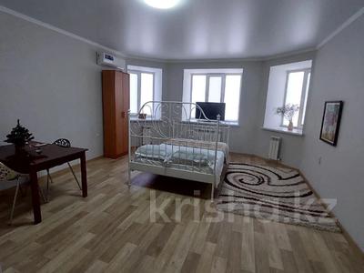 1-комнатная квартира · 33.4 м² · 9/9 этаж, молдагулова за 13 млн 〒 в Актобе