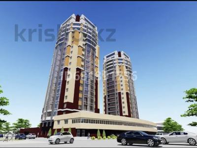 3-комнатная квартира · 81 м² · 8/19 этаж, К.Дүйсембекова 83/1 за 50 млн 〒 в Караганде