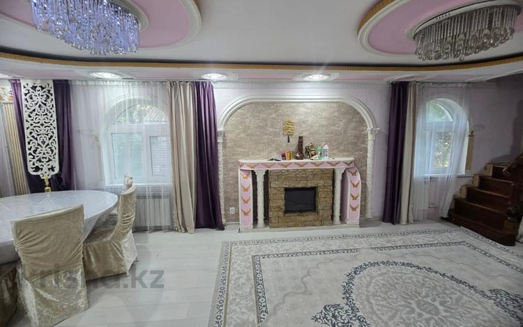 Отдельный дом · 4 комнаты · 180 м² · 6 сот., Ульянова за 73 млн ₸ в Петропавловске — фото 30