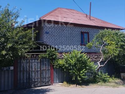 Жеке үй · 5 бөлме · 200 м² · 7 жүзд., Л. Асанова 2 — Қурманова, бағасы: 33 млн ₸ в Талдыкоргане