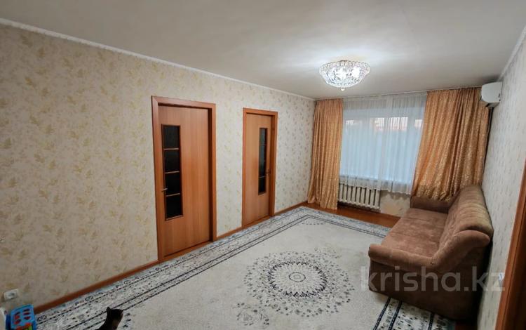 4-комнатная квартира · 64 м² · 5/5 этаж, павлова 15 за 18.5 млн 〒 в Павлодаре — фото 13