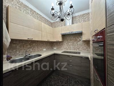 5-бөлмелі пәтер · 170 м² · 5/12 қабат, Назарбаева 223 — ТЦ Алма-Ата, бағасы: 1.1 млн 〒 в Алматы, Медеуский р-н