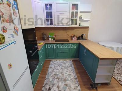 Продажа квартир в Акмолинской обл.: 2-комнатная квартира · 54 м² · 2/5 этаж, Аззатык 3А за 17 млн 〒 2-комнатная квартира · 54 м² · 2/5 этаж, Аззатык 3А за 17 млн 〒 в Косшы