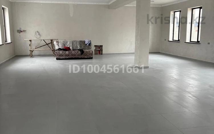 Еркін, кеңселер, дүкендер мен бутиктер, қоймалар, сұлулық салондары, фитнес және спорт, медорталықтар мен дәріханалар, білім орталықтары, ойын-сауық, конференц-залдар, кабинеттер және жұмыс орындары, студиялар · 300 м², бағасы: 300 000 〒 в Таразе — фото 5