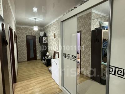 2-комнатная квартира · 86 м² · 6/6 этаж, мкр 12, Бокенбай Батыра 32к1 — Бокенбай батыра и Санкибай батыра за 18.5 млн 〒 в Актобе