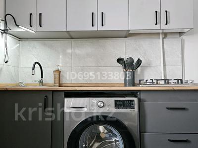 Отдельный дом • 2 комнаты • 45 м² • помесячно, Район отовки за 260 000 〒 в Алматы, Жетысуский р-н